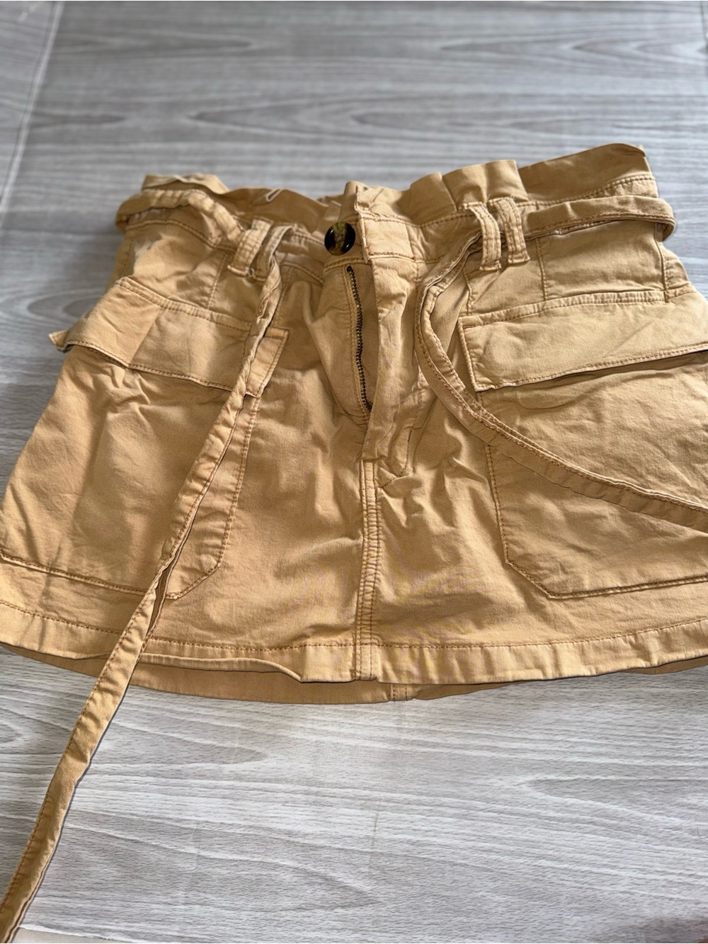 American Eagle Outfitters Tan High-Rise Mini Skort size 2